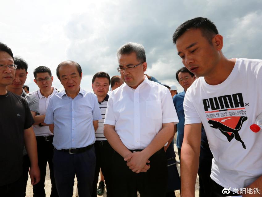 王嶒副市長(zhǎng)實(shí)地調(diào)研市域鐵路西南環(huán)線項(xiàng)目建設(shè)和路外環(huán)境整治情況